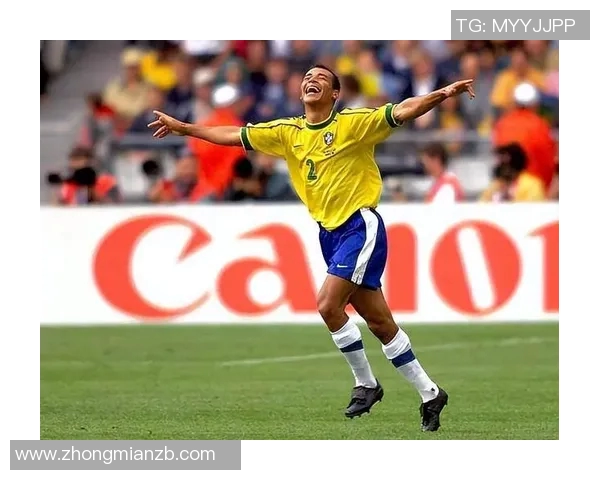 巴西足球明星齐聚一堂共同观赛分享激情与荣耀