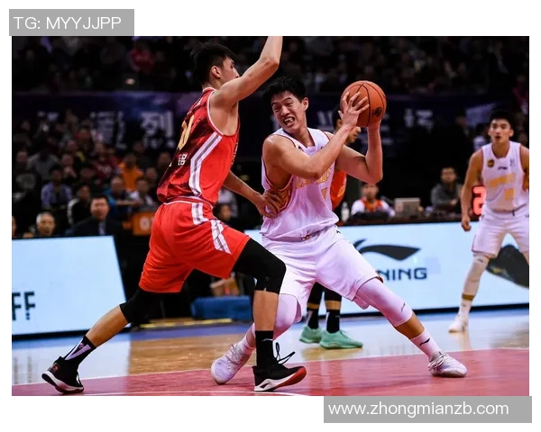 深圳篮球队技术解析与战术创新的深度探讨与展望 深圳篮球队技术解析与战术创新的深度探讨与展望