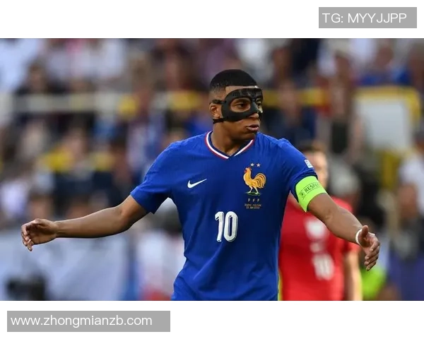 现役足球明星盘点及其在各大联赛中的表现与影响力分析