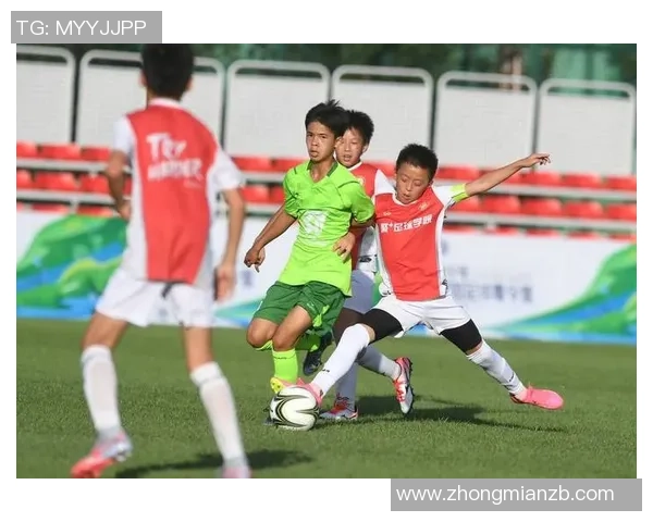 王一帆足球明星崛起之路揭秘他的训练与比赛背后的故事