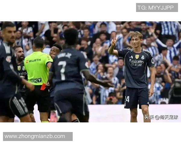 足球巨星实力对决谁才是真正的球场王者分析与比较 足球巨星实力对决谁才是真正的球场王者分析与比较