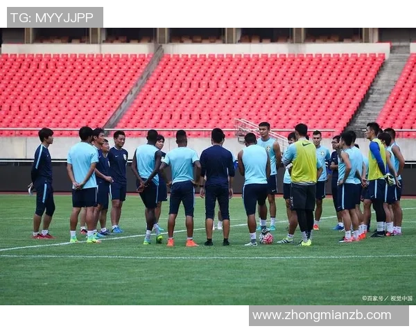 足球明星激情挥手庆祝瞬间视频集锦展现赛场荣耀与团队精神 足球明星激情挥手庆祝瞬间视频集锦展现赛场荣耀与团队精神